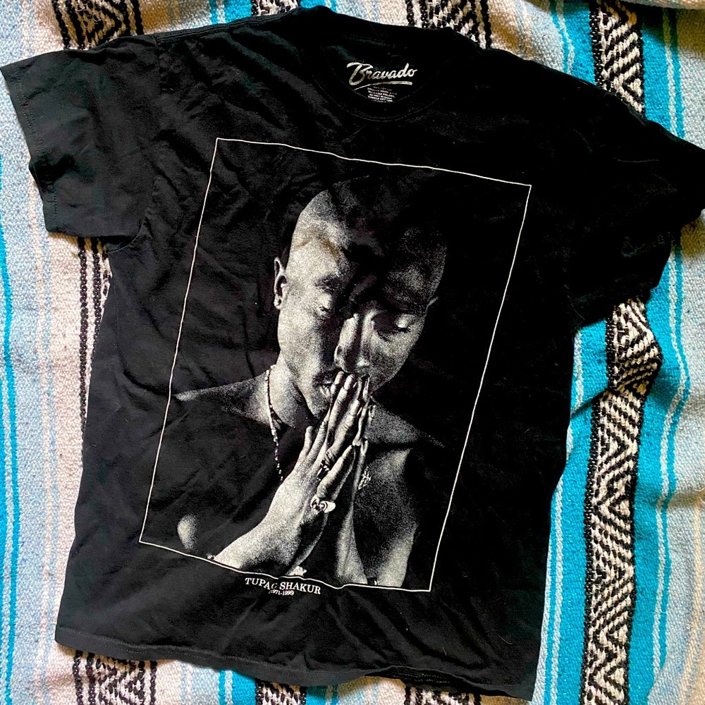 Tupac vintage style 90s graphic music / band tee